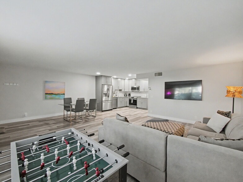 More Photos Of 112 Claremont Ln, Palm Beach Shores Apartments For Sale