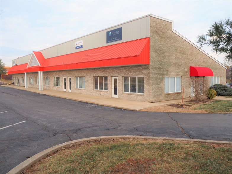 More Photos Of 950 Corporate Pky, Wentzville Office For Lease