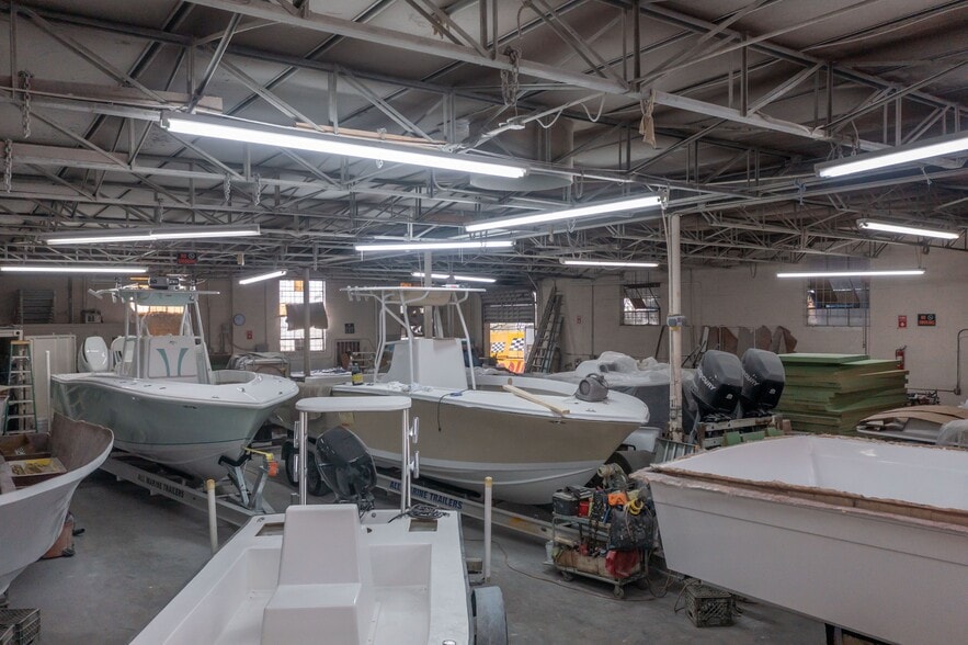 More Photos Of 1040 E 26th St, Hialeah Warehouse For Sale