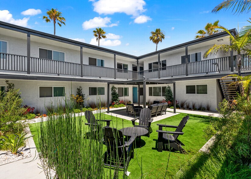 Primary Photo Of 125 16th St, Huntington Beach Apartments For Sale