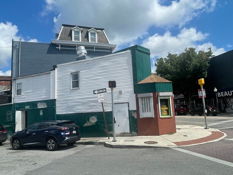 More Photos Of 3200 Greenmount Ave, Baltimore General Retail For Sale