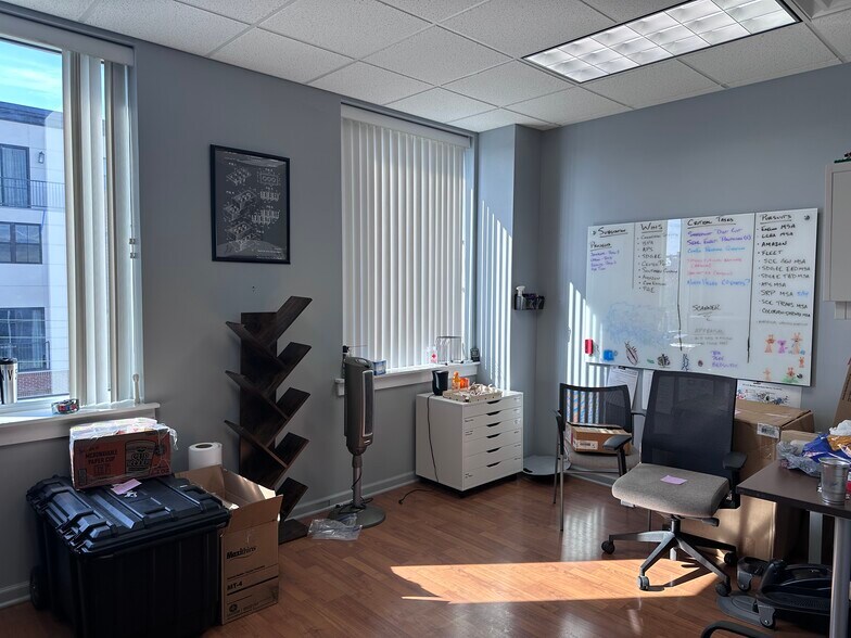 More Photos Of 347 E Bridge St, Phoenixville Office For Lease