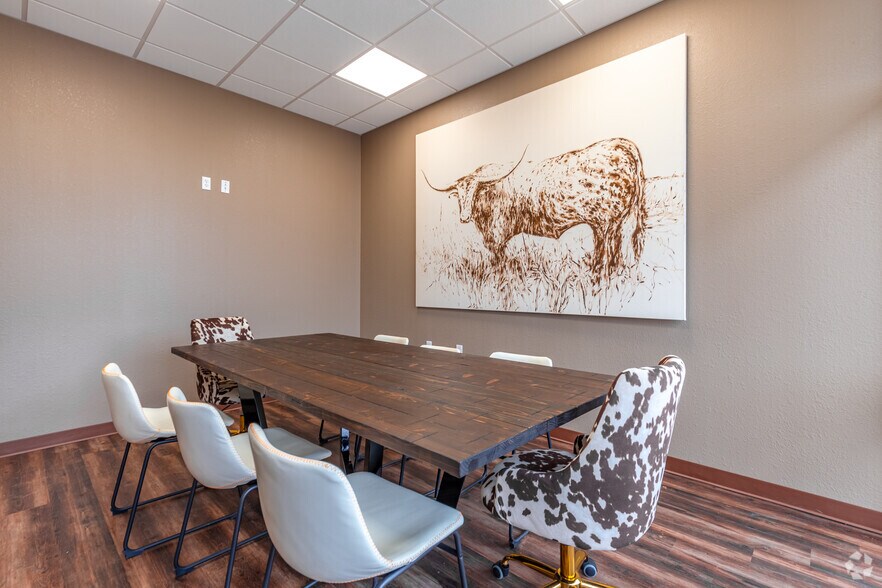 More Photos Of 522 B State Hwy 31 East, Chandler Freestanding For Lease