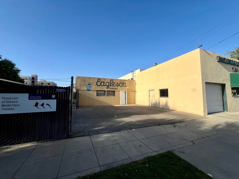 More Photos Of , Bakersfield General Retail For Sale