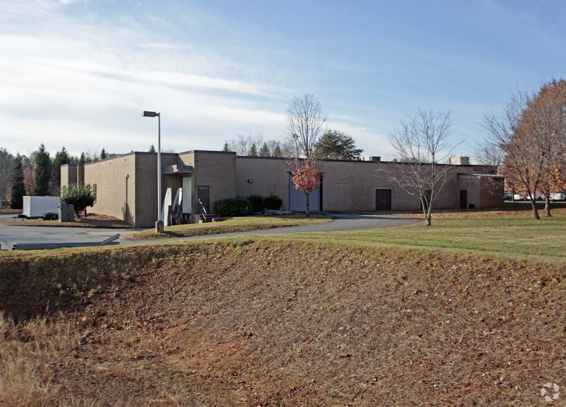 More Photos Of 550 Commerce Park Dr SE, Marietta Light Distribution For Sale