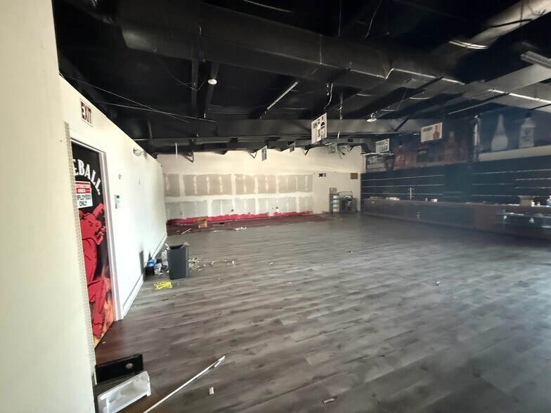 More Photos Of 252-282 W State Road 434, Longwood Unknown For Lease
