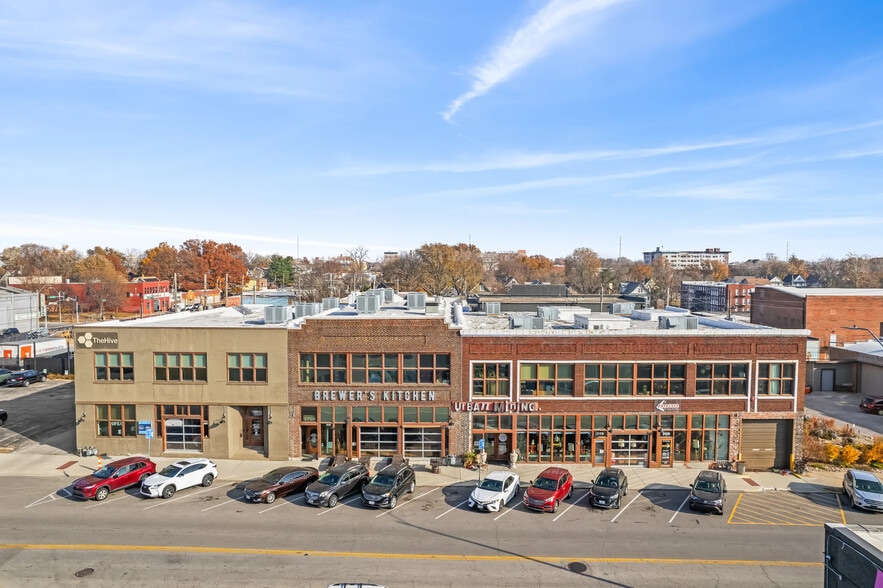 More Photos Of 3107-3111 Gillham Rd, Kansas City Storefront Retail Office For Lease