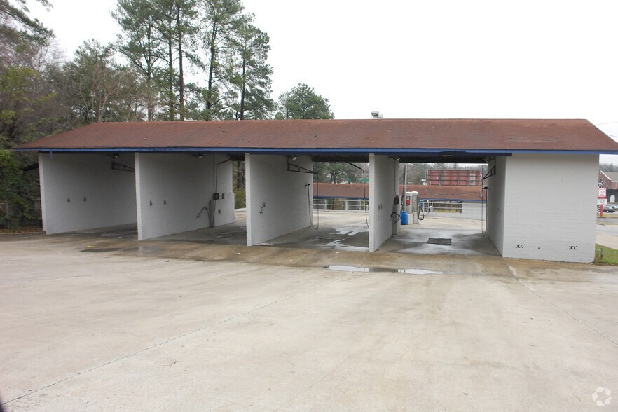 More Photos Of 2321 - 1 Marshall St, Columbia Carwash For Sale