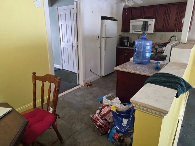 More Photos Of 56 Old State Route 12, Frenchtown Showroom For Sale