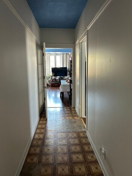 More Photos Of 1856 W Washington Blvd, Los Angeles General Retail For Sale