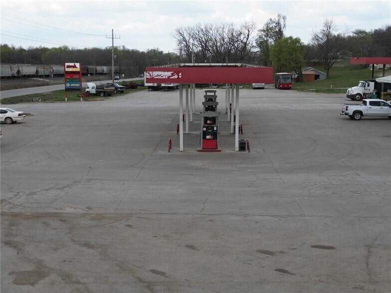 More Photos Of 1190 S Highway 59, Decatur General Retail For Sale