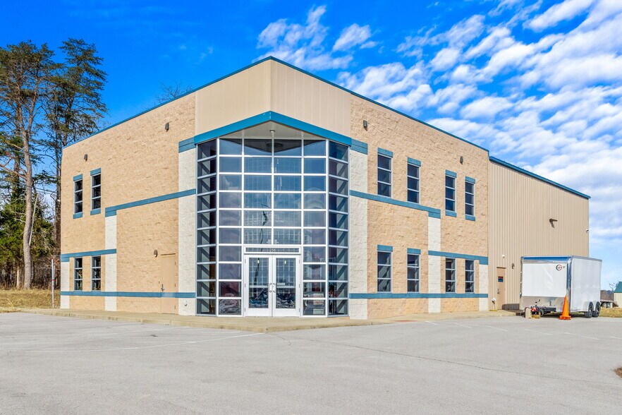 More Photos Of 258 Gardner Way, Mount Washington Light Distribution For Lease