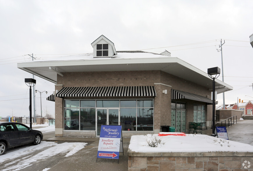 Primary Photo Of 600 Laurelwood Dr W, Waterloo Freestanding For Lease