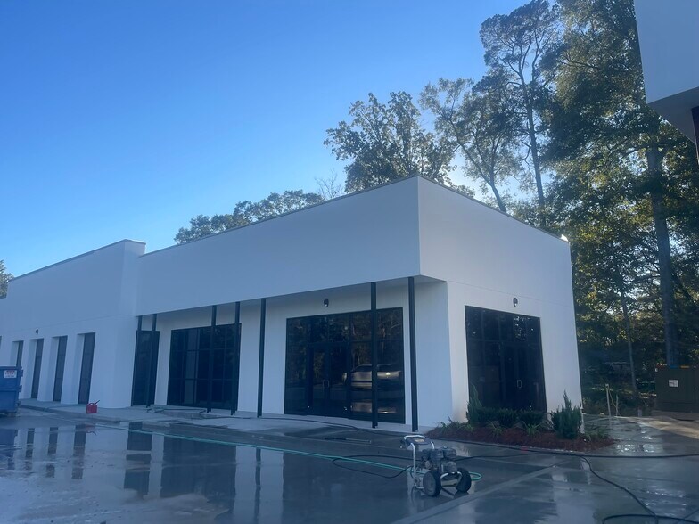 More Photos Of 7702 Magnolia Beach Rd, Denham Springs Office For Lease