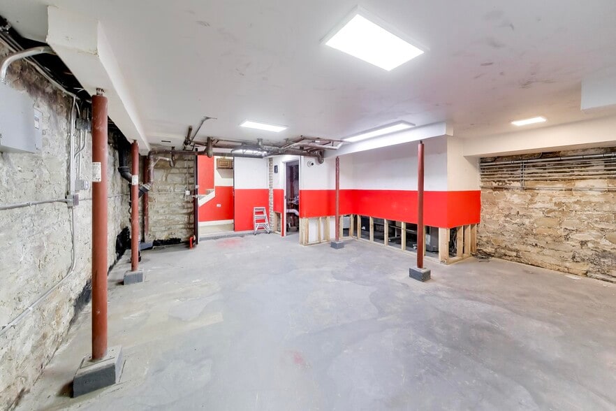 More Photos Of 1528 W Fullerton Ave, Chicago Storefront Retail Residential For Sale