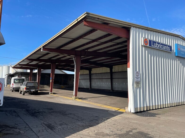 More Photos Of 1355 W 1st Ave, Eugene Chemical Oil Refinery For Lease