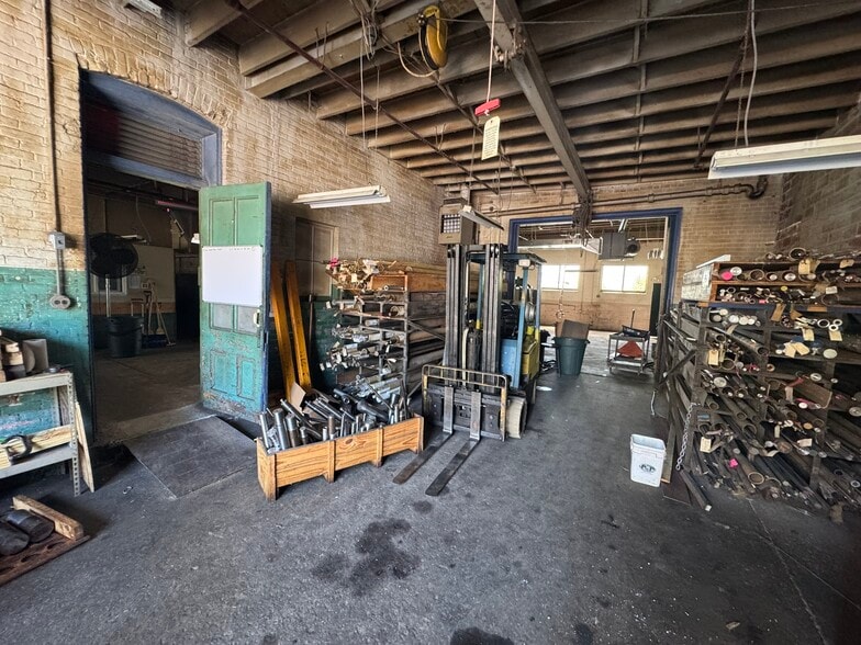 More Photos Of 1583 Niagara St, Buffalo Freestanding For Sale