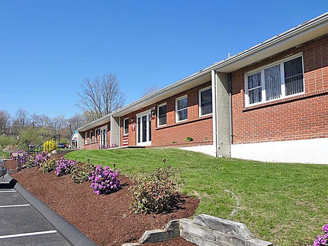 More Photos Of 3-6 Simm Ln, Newtown Manufacturing For Lease