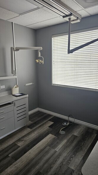 More Photos Of 3505 E Harmon Ave, Las Vegas Medical For Lease