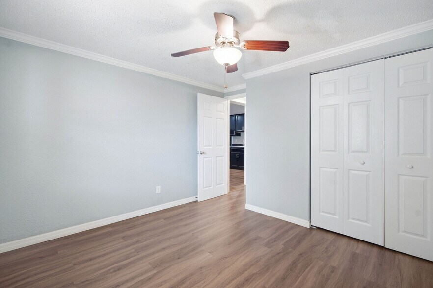 More Photos Of 5901 Bryce Ln, Tampa Apartments For Sale