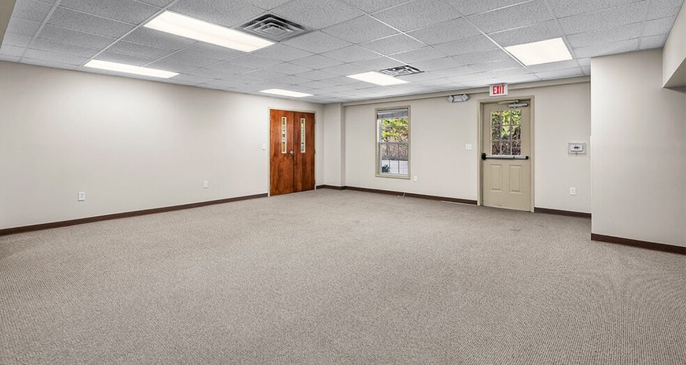 More Photos Of 1450 Jones Dairy Rd, Jasper Medical For Sale