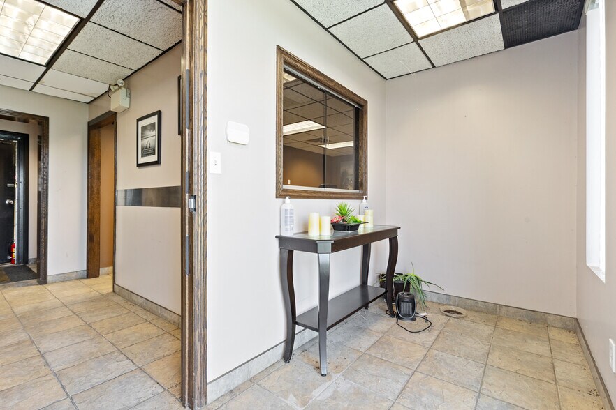 More Photos Of 1725 Rossi Dr, Tecumseh Distribution For Sale