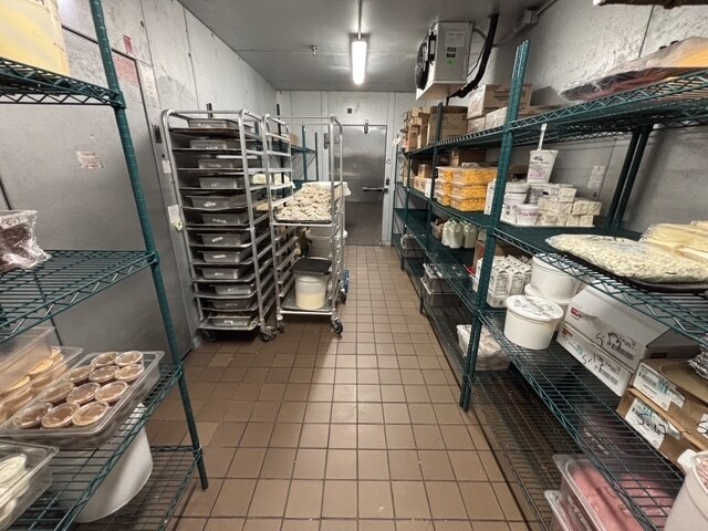 More Photos Of 6629 NW Expressway, Oklahoma City Fast Food For Lease