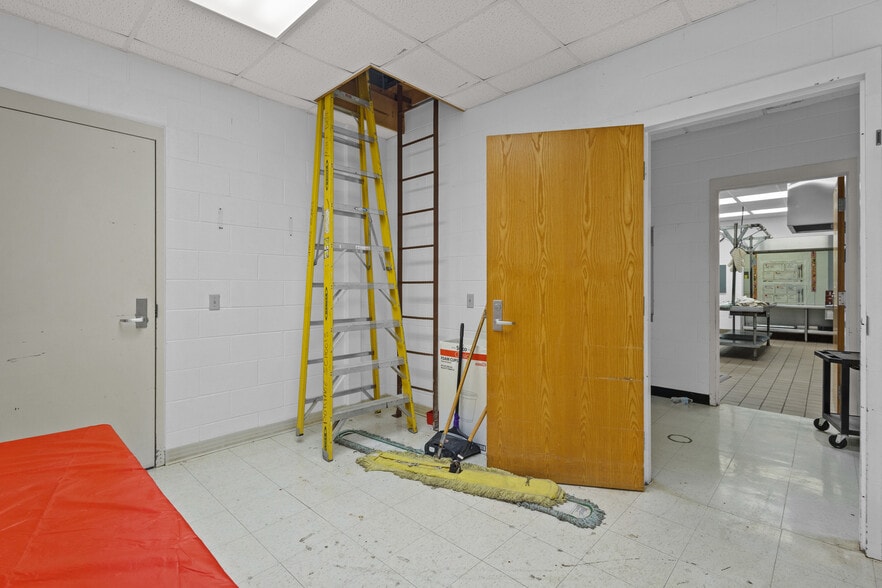 More Photos Of 414 S Church St, Endeavor Schools For Sale