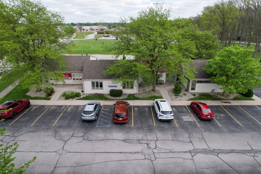 More Photos Of 6038 E State Blvd, Fort Wayne Office For Lease