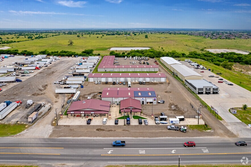 More Photos Of 12509 N Saginaw Blvd, Fort Worth Unknown For Lease