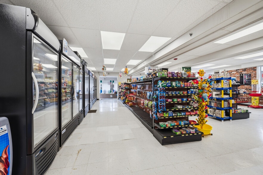 More Photos Of 47 Chelmsford St, Chelmsford Storefront Retail Residential For Sale