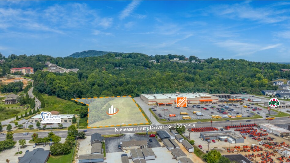 More Photos Of 2496 N Pleasantburg Dr, Greenville Land For Lease