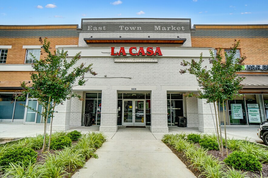 5820 E WT Harris Blvd, Charlotte, NC 28215 For Lease