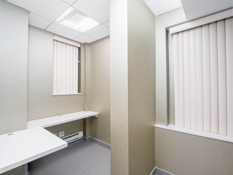 More Photos Of 901-903 Lexington Ave, New York Apartments For Sale