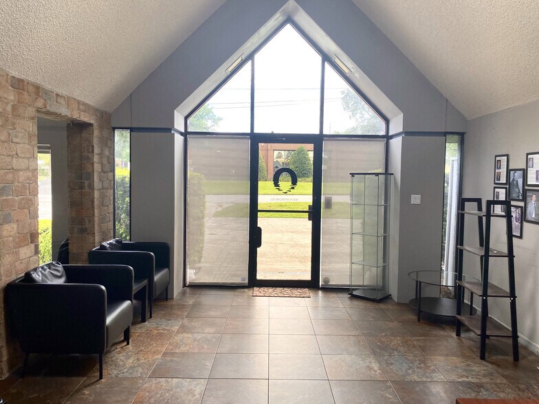 More Photos Of 400 N Wymore Rd, Winter Park Office For Sale