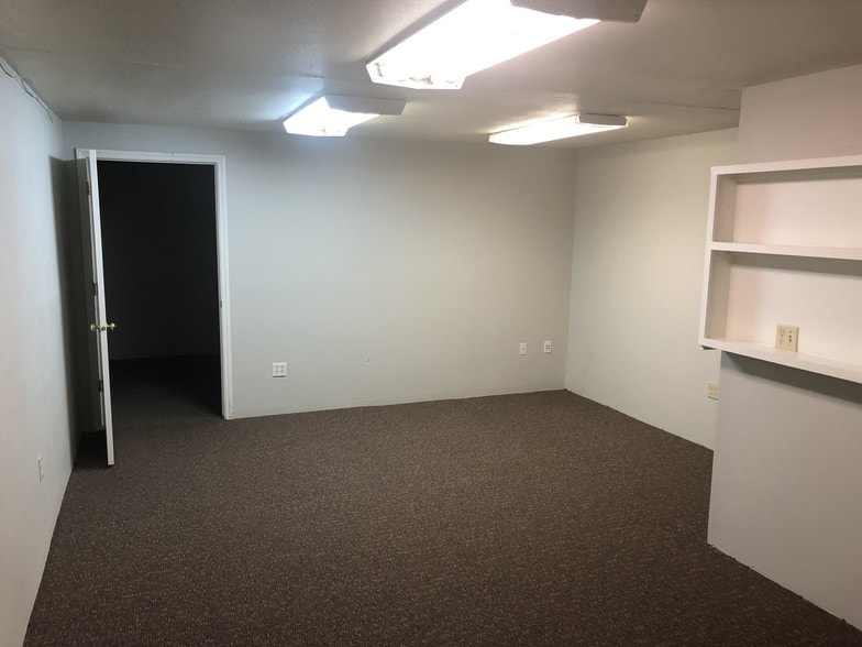 More Photos Of 1097-1105 S Orem Blvd, Orem Office For Lease