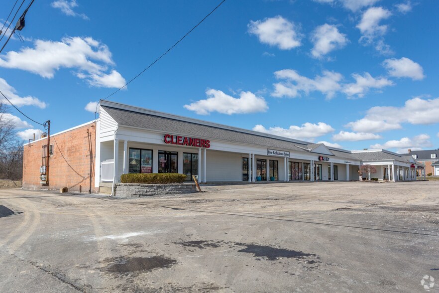 Primary Photo Of 5830-5860 Darrow Rd, Hudson Freestanding For Lease