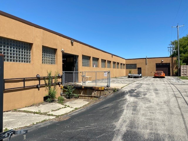 More Photos Of 3860 N Palmer St, Milwaukee Flex For Sale