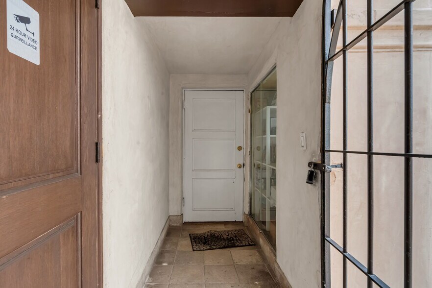 More Photos Of 1100 S Lorena St, Los Angeles Religious Facility For Sale