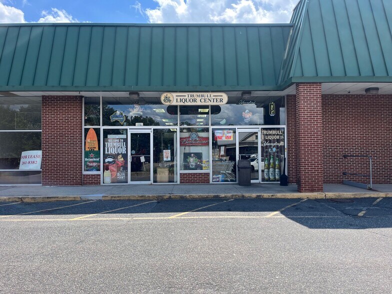 Primary Photo Of 900-910 White Plains Rd, Trumbull Freestanding For Lease