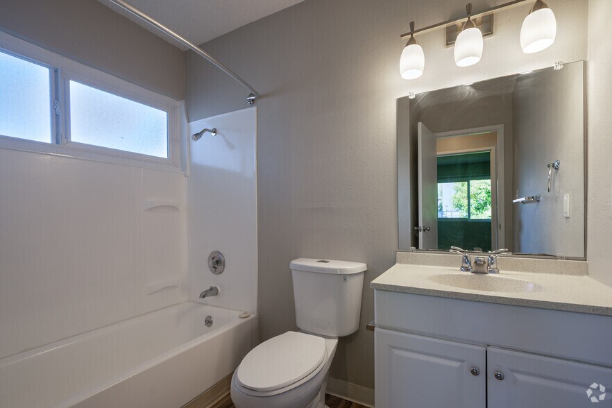 More Photos Of 201 Avian Dr, Vallejo Apartments For Sale