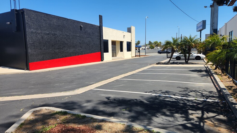 More Photos Of 1941 Newport Blvd, Costa Mesa Freestanding For Lease