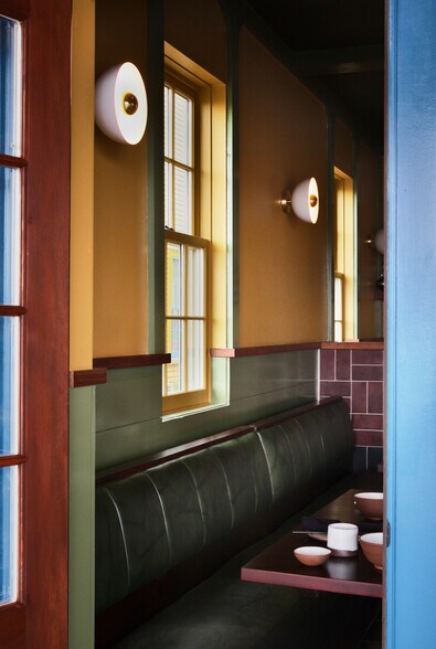 More Photos Of 205 Thames St, Bristol Restaurant For Lease