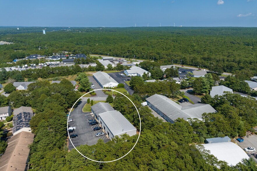 More Photos Of 7 Colonel Dr, Bourne Auto Repair For Sale