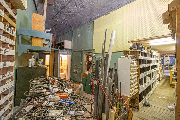 More Photos Of 155 W Main St, Aguilar Storefront Retail Office For Sale