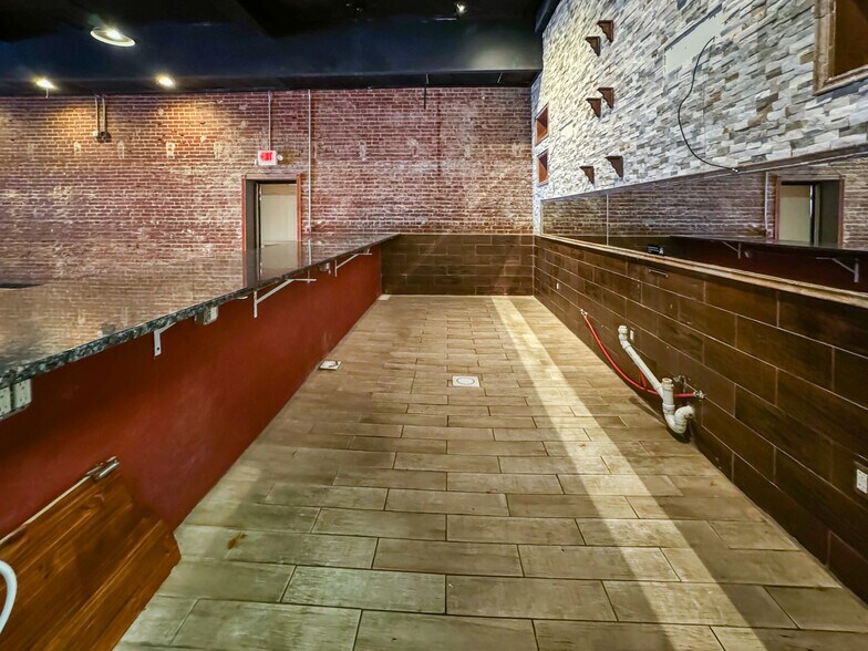 More Photos Of 107 E Main Cross St, Greenville Restaurant For Lease