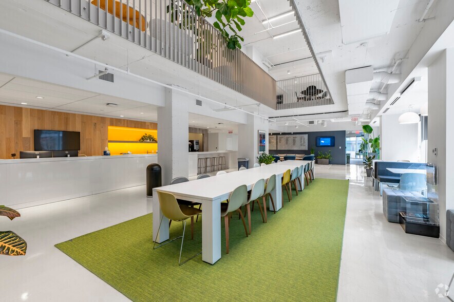 More Photos Of 2001 L St NW, Washington Office For Lease