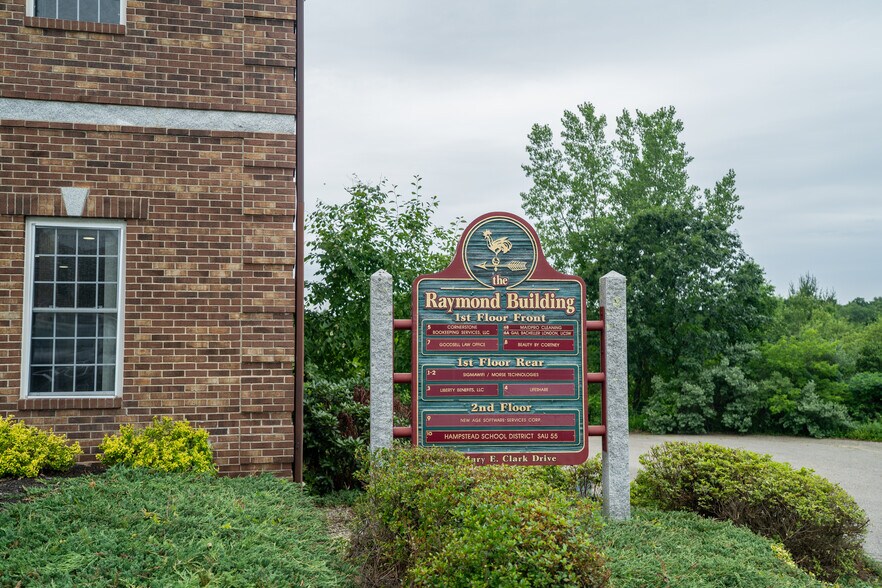 More Photos Of 6 Mary E Clark Dr, Hampstead Office For Sale