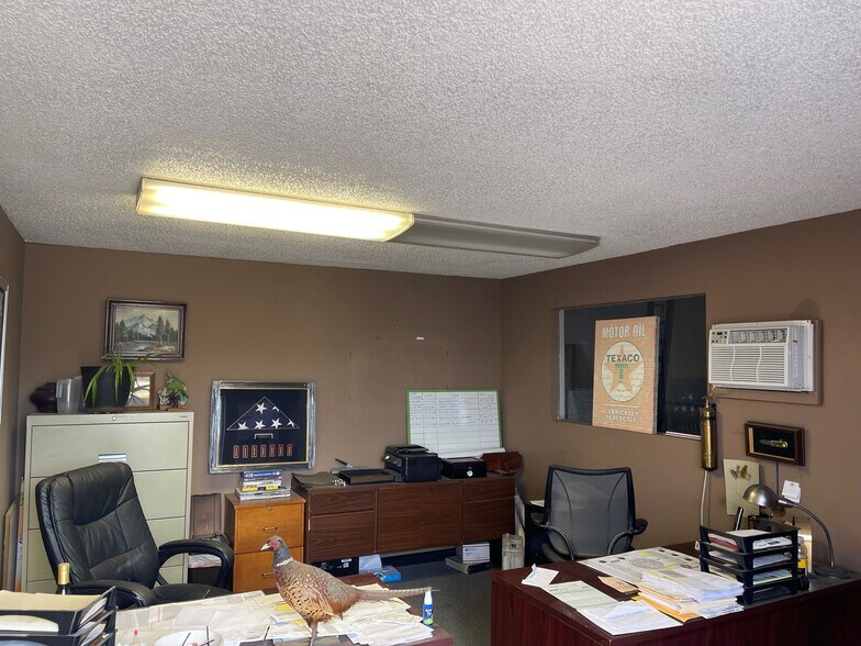 More Photos Of 5540-5564 Gray St, Arvada Warehouse For Sale