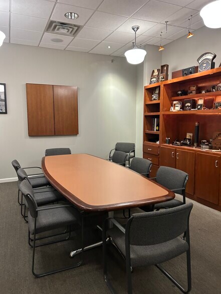 More Photos Of 711 Valley St, Manchester Warehouse For Sale